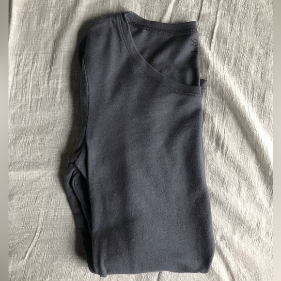 Basic Long Sleeve - Picture 2 of 6